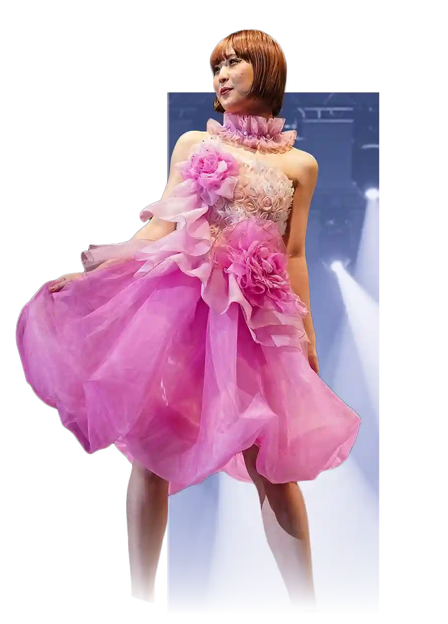 松山コレクション2025衣装ピンク